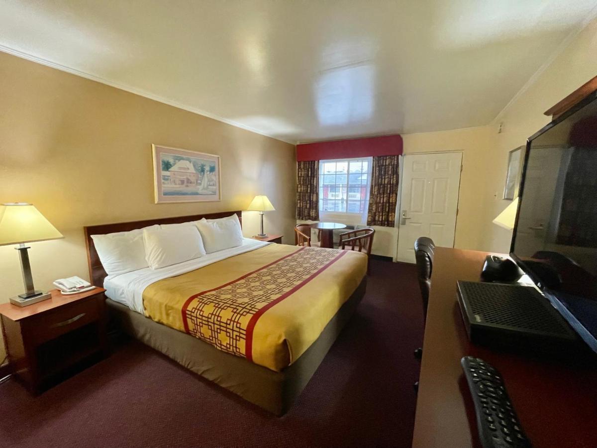 Passport Inn Somers Point - Somers Point Kültér fotó